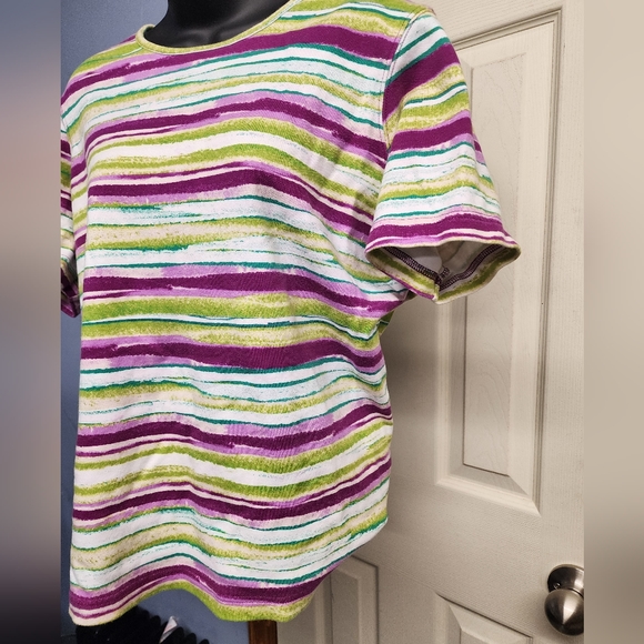 Kim Rogers Women's Short Sleeve Crew Neck Fashion T-Shirt various colors - Picture 5 of 8